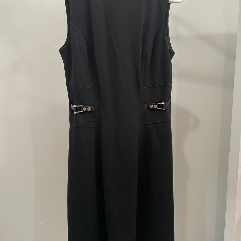 Chic Black Sleeveless Dress with Buckle Accents
